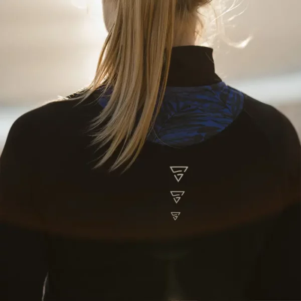 pull de sport noir ecoresponsable thermal mercure pour l'hiver femme gayaskin zoom haut dos logo marque